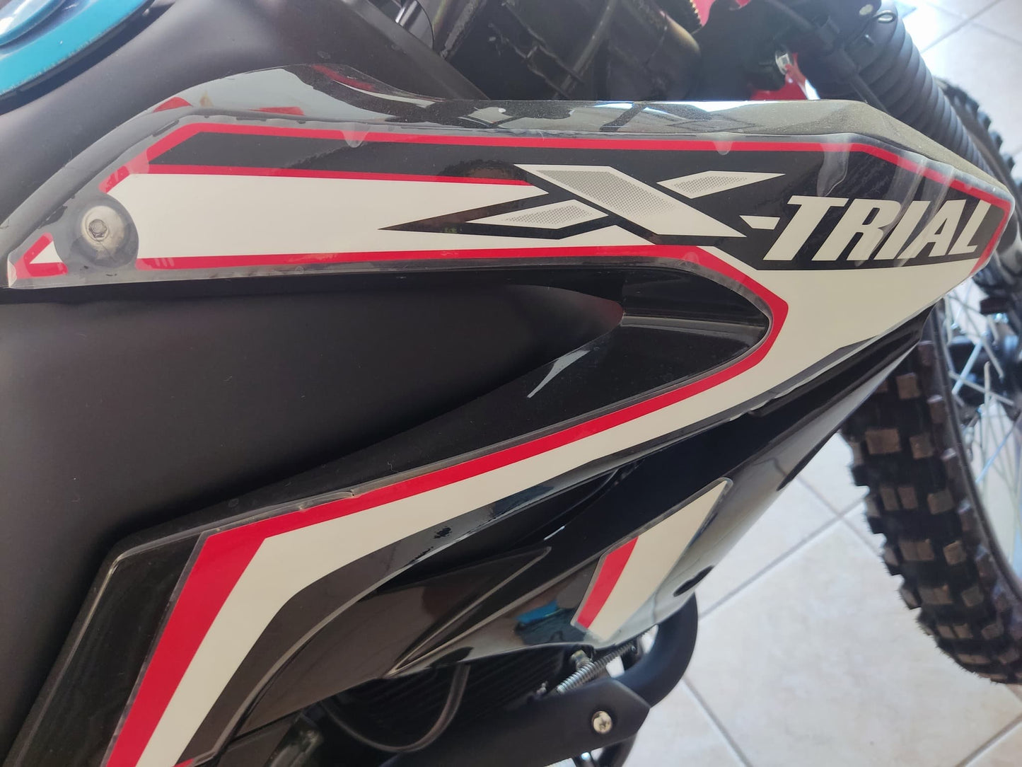 IZUKA X-TRAIL 200